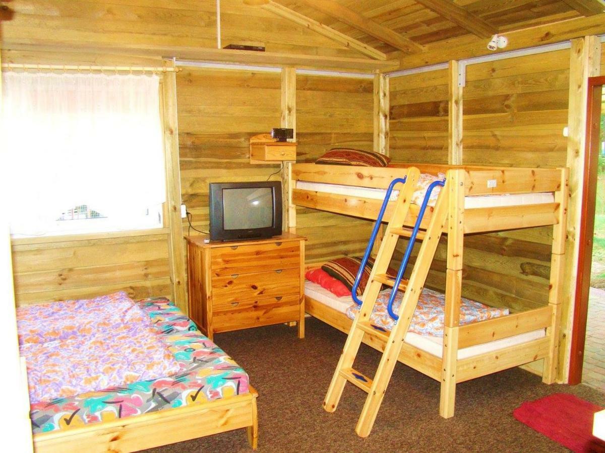 Hotel Osrodek Wypoczynkowy Oaza à Kuznica Zbaska Extérieur photo