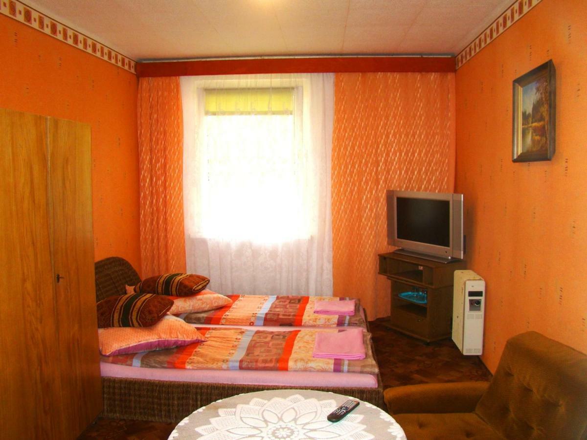 Hotel Osrodek Wypoczynkowy Oaza à Kuznica Zbaska Extérieur photo