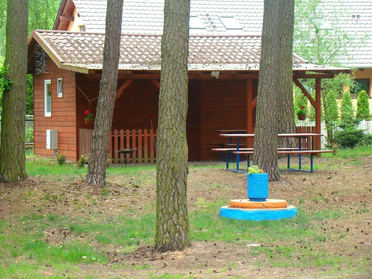 Hotel Osrodek Wypoczynkowy Oaza à Kuznica Zbaska Extérieur photo