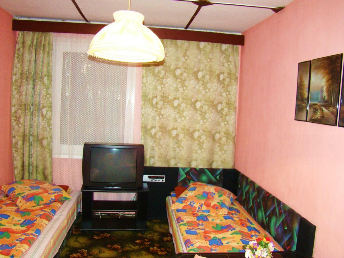 Hotel Osrodek Wypoczynkowy Oaza à Kuznica Zbaska Extérieur photo