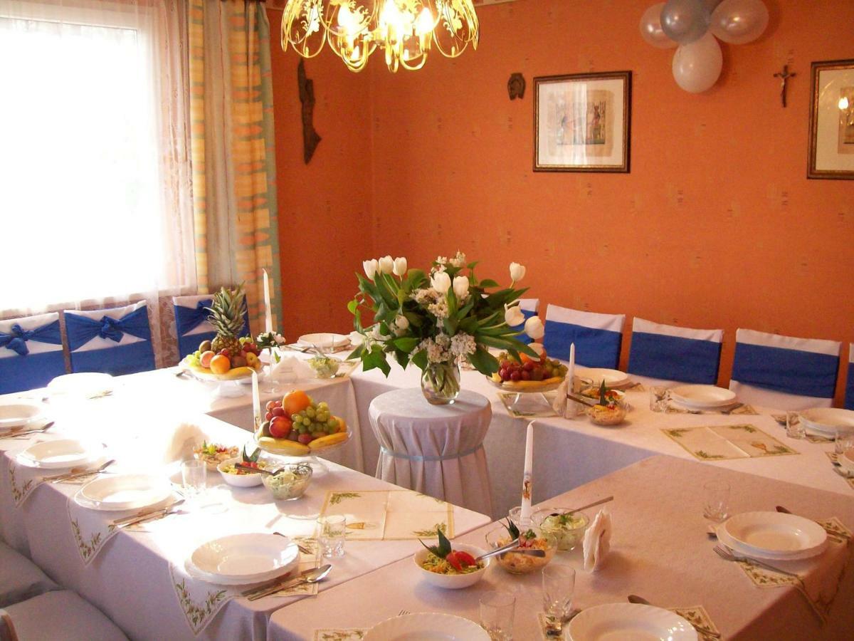 Hotel Osrodek Wypoczynkowy Oaza à Kuznica Zbaska Extérieur photo