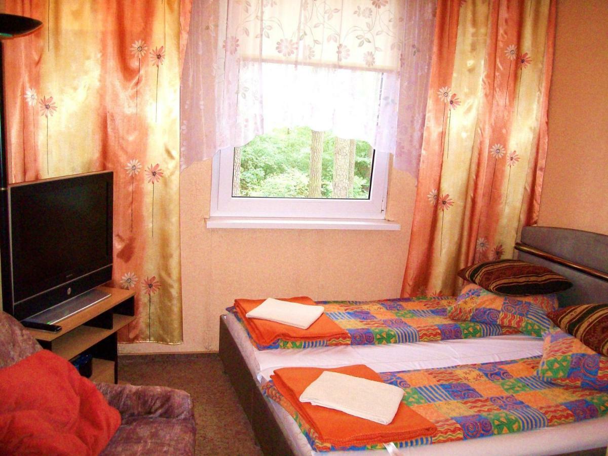 Hotel Osrodek Wypoczynkowy Oaza à Kuznica Zbaska Extérieur photo